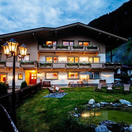 Pinetree Lodge Mayrhofen Ngoại thất bức ảnh