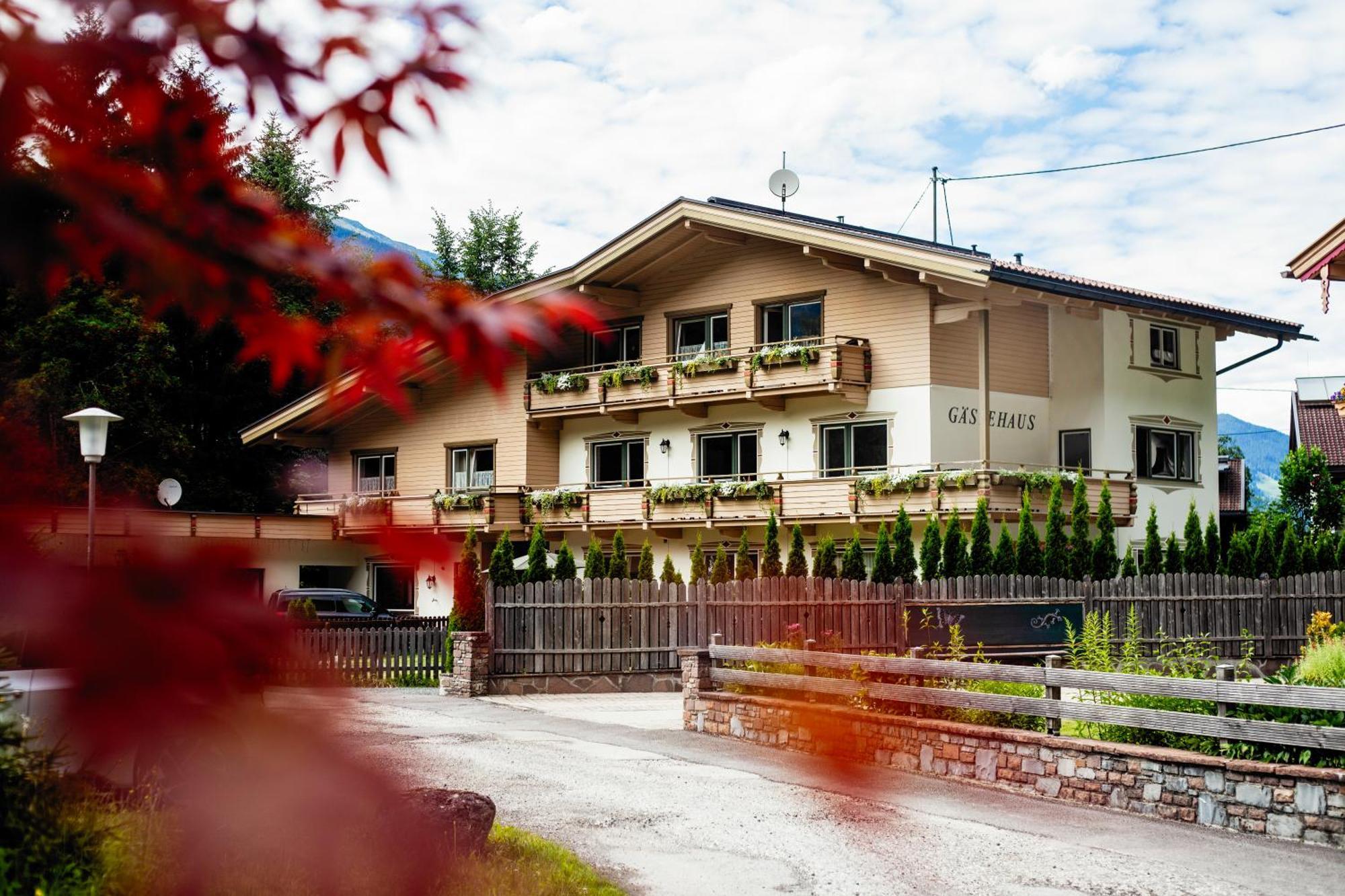 Pinetree Lodge Mayrhofen Ngoại thất bức ảnh